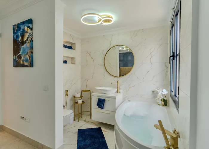 Charming Semi- Detached In Mirador Del Duque Апартаменти *