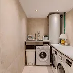 Apartment Elegant Semi-detached With Sea Views In