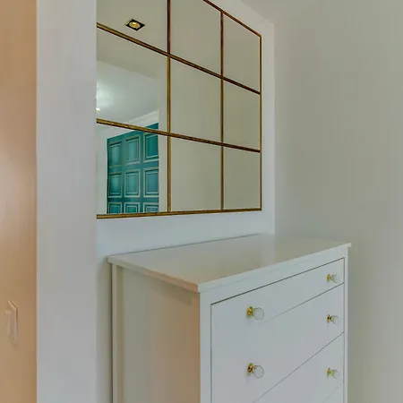 Апартаменты Charming Semi- Detached In Mirador Del Duque