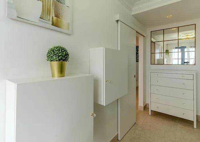 Elegant Semi-detached With Sea Views In Апартаменты *