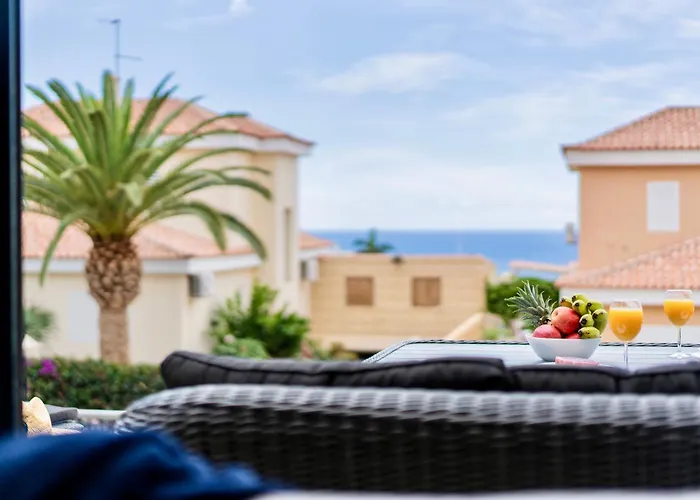 Апартаменты Elegant Semi-detached With Sea Views In Адехе