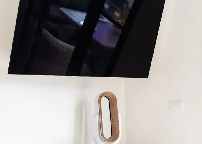 Elegant Semi-detached With Sea Views In Апартаменты Адехе