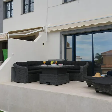 Charming Semi- Detached In Mirador Del Duque Apartment