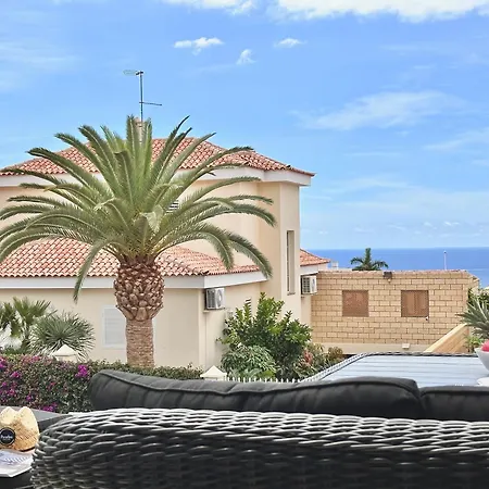 Elegant Semi-detached With Sea Views In