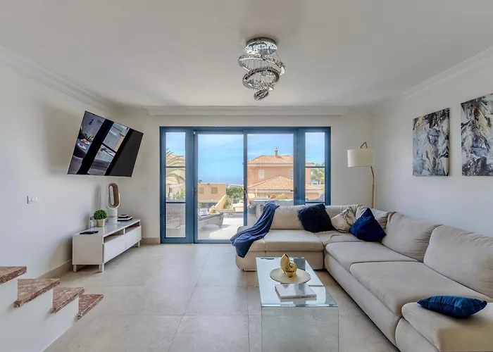 Apartamento Charming Semi- Detached In Mirador Del Duque *