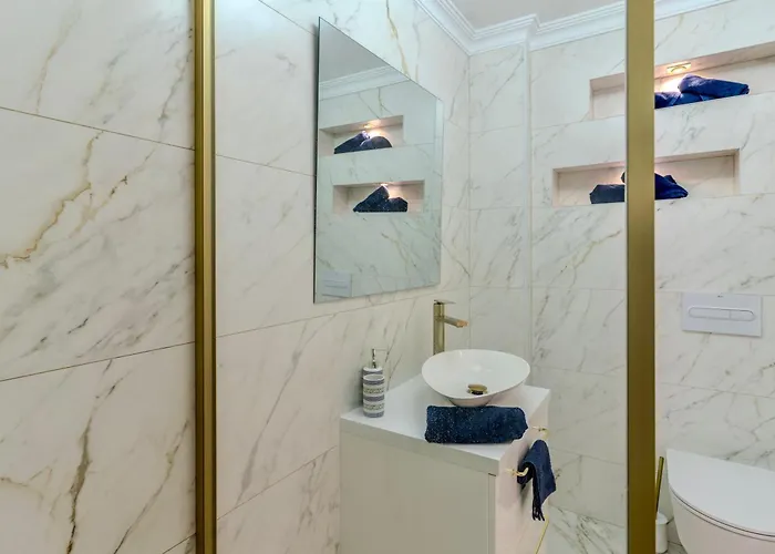 Elegant Semi-detached With Sea Views In *